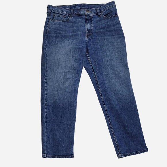 L.L. Bean Other - L.L. Bean Standard Fit 36x29 Straight Leg Blue Jeans